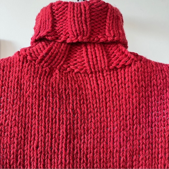 Vintage Y2K BCBGMAXAZRIA 100% Wool Red Cable Knit Sleeveless Turtleneck Size M - Picture 9 of 10